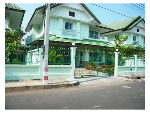 Landhaus kaufen in Nakhon Ratchasima, 230 m² Grundstück, 140 m² Wohnfläche, 4 Zimmer