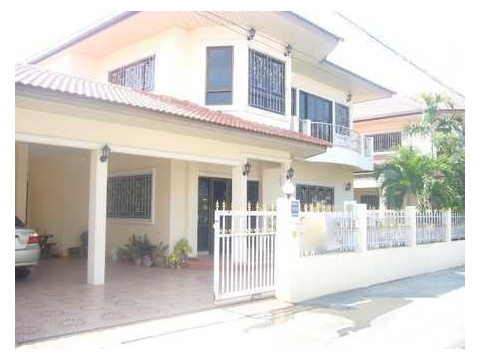 Landhaus mieten in Nakhon Ratchasima, 356 m² Grundstück, 200 m² Wohnfläche, 7 Zimmer