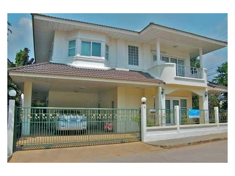Villa kaufen in Nakhon Ratchasima, 268 m² Grundstück, 160 m² Wohnfläche, 5 Zimmer
