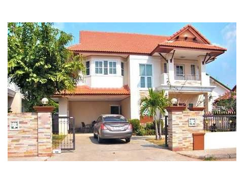 Villa mieten in Nakhon Ratchasima, 110 m² Wohnfläche, 4 Zimmer