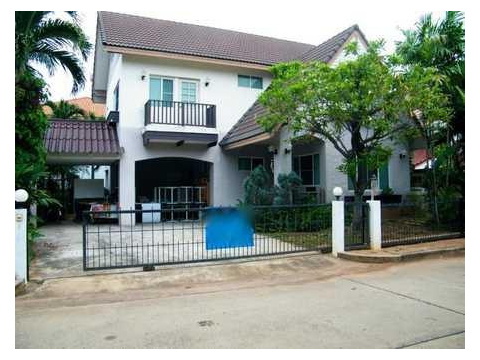 Villa kaufen in Nakhon Ratchasima, 324 m² Grundstück, 130 m² Wohnfläche, 4 Zimmer