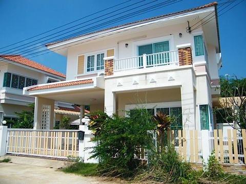 Haus kaufen in Nakhon Ratchasima, mit Stellplatz, 224 m² Grundstück, 120 m² Wohnfläche, 5 Zimmer