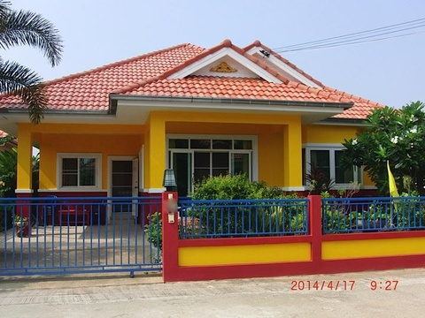 Haus mieten in Nakhon Ratchasima, mit Stellplatz, 240 m² Grundstück, 120 m² Wohnfläche, 4 Zimmer
