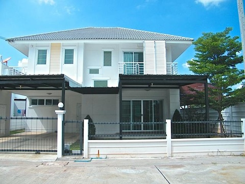 Villa kaufen in Nakhon Ratchasima, mit Stellplatz, 252 m² Grundstück, 200 m² Wohnfläche, 5 Zimmer