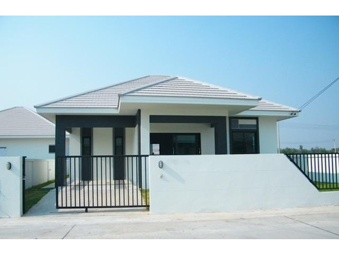 Einfamilienhaus mieten in Nakhon Ratchasima, mit Stellplatz, 224 m² Grundstück, 95 m² Wohnfläche, 4 Zimmer