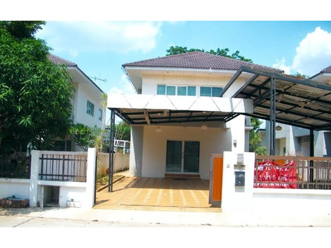 Villa kaufen in Nakhon Ratchasima, mit Stellplatz, 300 m² Grundstück, 200 m² Wohnfläche, 6 Zimmer
