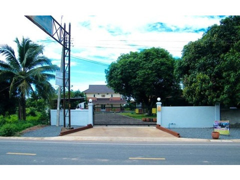 Haus kaufen in Nakhon Ratchasima, mit Stellplatz, 5.280 m² Grundstück, 620 m² Wohnfläche, 5 Zimmer