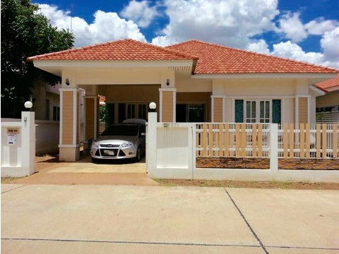 Einfamilienhaus kaufen in Nakhon Ratchasima, mit Stellplatz, 296 m² Grundstück, 100 m² Wohnfläche, 4 Zimmer