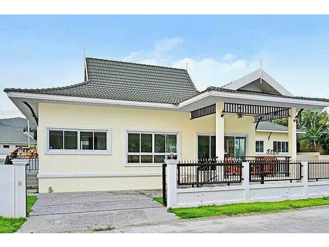 Haus kaufen in Tambon Hua Hin, mit Stellplatz, 240 m² Grundstück, 108 m² Wohnfläche, 3 Zimmer