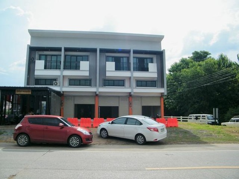 Reihenmittelhaus kaufen in Nakhon Ratchasima, 86 m² Grundstück, 120 m² Wohnfläche, 3 Zimmer