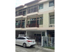 Reihenhaus kaufen in Pattaya, mit Stellplatz, 88 m² Grundstück, 180 m² Wohnfläche, 5 Zimmer