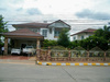 Villa kaufen in Nakhon Ratchasima, mit Stellplatz, 412 m² Grundstück, 247 m² Wohnfläche, 6 Zimmer