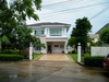 Villa mieten in Khon Kaen, mit Stellplatz, 712 m² Grundstück, 325 m² Wohnfläche, 5 Zimmer