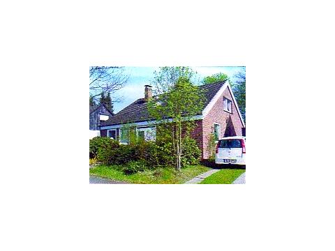 Einfamilienhaus kaufen in Delmenhorst, mit Stellplatz, 611 m² Grundstück, 155 m² Wohnfläche, 6 Zimmer