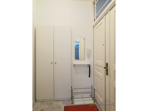 kleiner Wohnungsflur