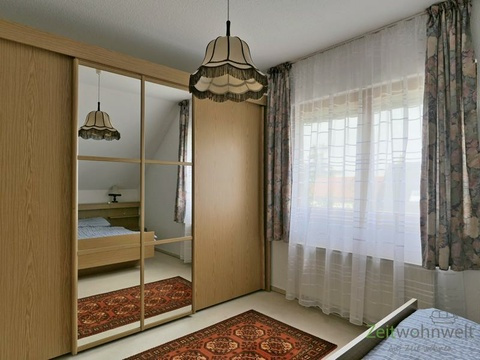 verspiegelter Kleiderschrank