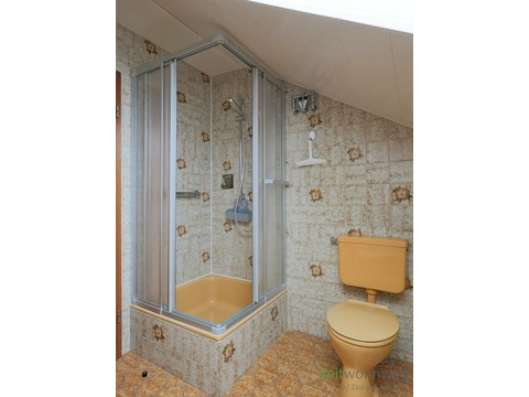 Dusche und WC