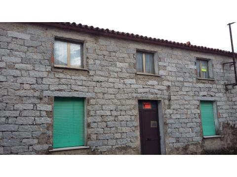 Villa kaufen in Alà dei Sardi, 240 m² Grundstück, 240 m² Wohnfläche, 4 Zimmer