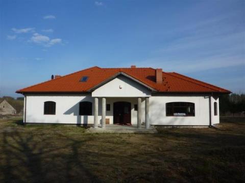 Landhaus kaufen in Rakowo, 2.471 m² Grundstück, 242 m² Wohnfläche, 5 Zimmer