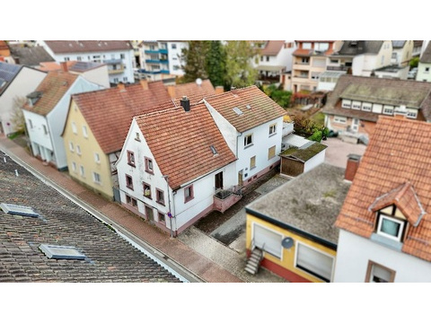 Mehrfamilienhaus kaufen in Rodalben, 624 m² Grundstück, 240 m² Wohnfläche, 10 Zimmer