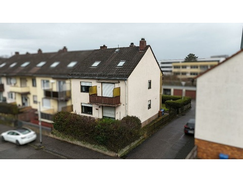 Haus kaufen in Pirmasens, 243 m² Grundstück, 148 m² Wohnfläche, 8 Zimmer