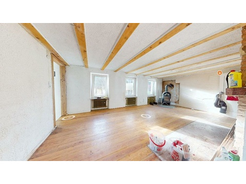 Haus kaufen in Waldfischbach-Burgalben, mit Garage, 715 m² Grundstück, 130 m² Wohnfläche, 7 Zimmer