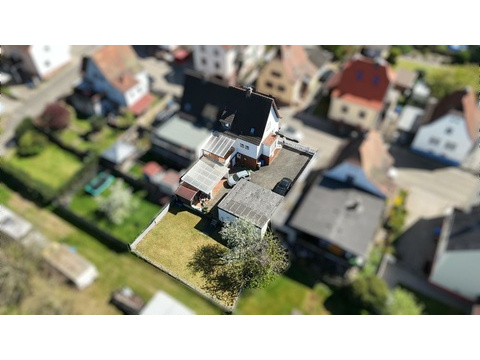 Haus kaufen in Waldfischbach-Burgalben, mit Stellplatz, 442 m² Grundstück, 100 m² Wohnfläche, 5 Zimmer