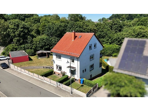 Mehrfamilienhaus kaufen in Pirmasens, 1.299 m² Grundstück, 178 m² Wohnfläche, 6 Zimmer