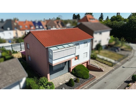 Haus kaufen in Pirmasens, mit Garage, mit Stellplatz, 435 m² Grundstück, 202 m² Wohnfläche, 7 Zimmer