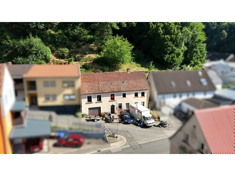 Einfamilienhaus kaufen in Pirmasens, mit Garage, mit Stellplatz, 1.271 m² Grundstück, 88 m² Wohnfläche, 3 Zimmer