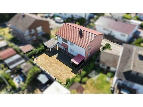 Haus kaufen in Pirmasens, mit Garage, mit Stellplatz, 435 m² Grundstück, 202 m² Wohnfläche, 7 Zimmer
