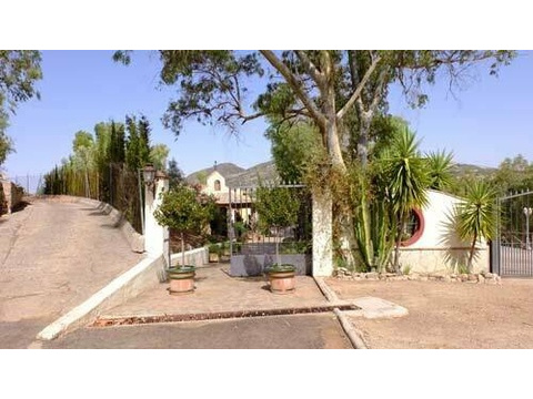 Haus kaufen in Olvera, 33.000 m² Grundstück, 130 m² Wohnfläche, 3 Zimmer