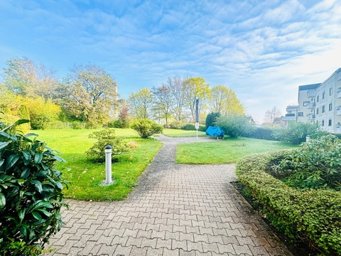 Gartenanlage hinter dem Haus