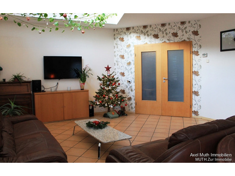 Einfamilienhaus kaufen in Eppingen, 2.895 m² Grundstück, 150 m² Wohnfläche, 4 Zimmer
