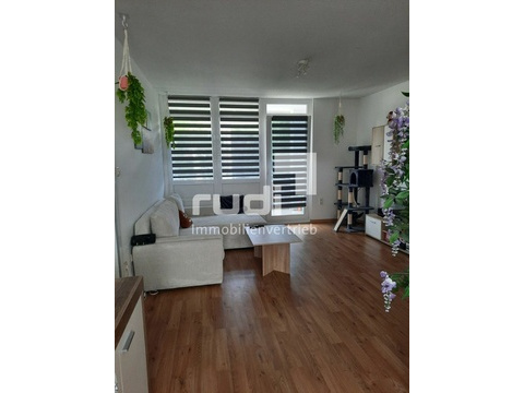 Etagenwohnung kaufen in Lage, 75 m² Wohnfläche, 3 Zimmer