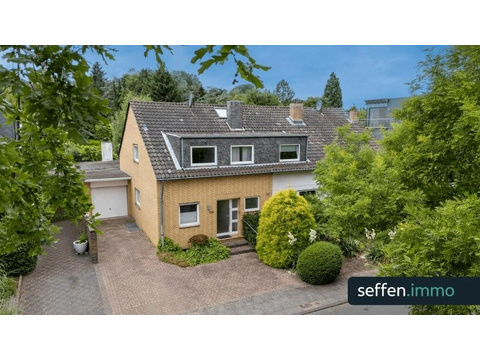 Doppelhaushälfte kaufen in Frechen, 328 m² Grundstück, 111 m² Wohnfläche, 5 Zimmer