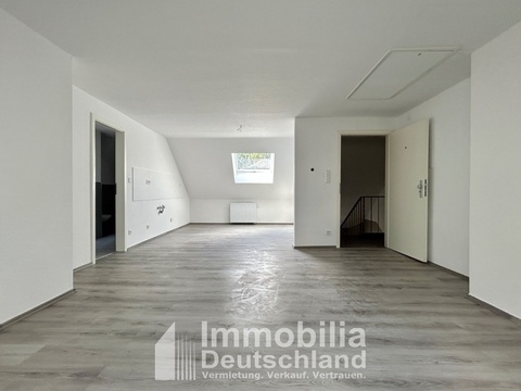 Dachgeschosswohnung mieten in Holzwickede, 34,16 m² Wohnfläche, 1 Zimmer