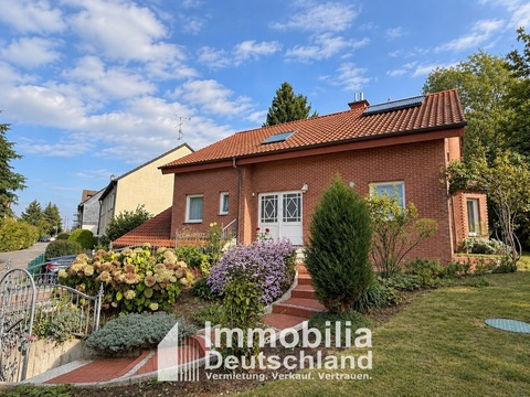 Einfamilienhaus kaufen in Dortmund, mit Garage, mit Stellplatz, 695 m² Grundstück, 199,71 m² Wohnfläche, 6 Zimmer