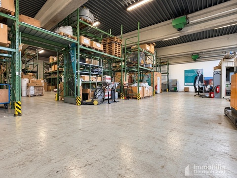 Beheizte Lagerhalle