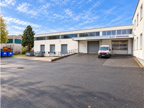 Blick Richtung Lagerhalle