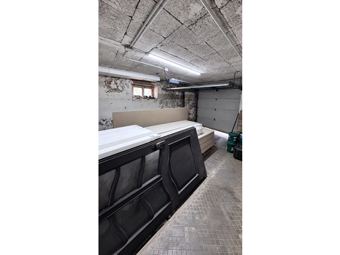 23_Garage_mit_automatischem_Rolltor