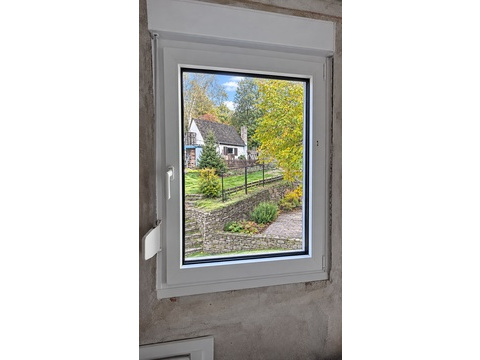 24_Erneuertes_Fenster_Detail