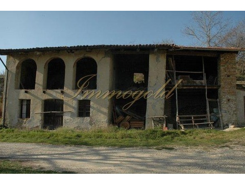 Bauernhaus kaufen in Alba, 1.500 m² Grundstück, 145 m² Wohnfläche