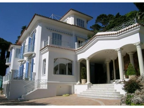 Villa kaufen in Nizza, 3.500 m² Grundstück, 700 m² Wohnfläche, 14 Zimmer