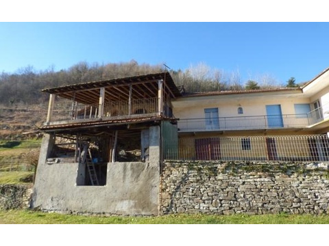 Haus kaufen in Cortemilia, 60.000 m² Grundstück, 160 m² Wohnfläche, 5 Zimmer