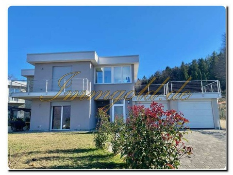 Wohnung kaufen in Germignaga, 105 m² Wohnfläche, 3 Zimmer