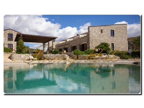 Villa kaufen in Realmonte, 5.000 m² Grundstück, 384 m² Wohnfläche, 12 Zimmer