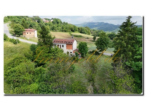 Haus kaufen in Mombarcaro, 1.385 m² Grundstück, 150 m² Wohnfläche, 6 Zimmer