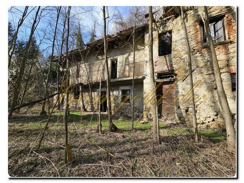 Haus kaufen in Mondovi Piazza, 1 m² Grundstück, 235 m² Wohnfläche, 1 Zimmer