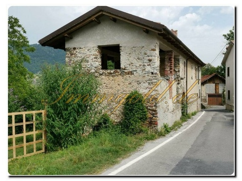 Haus kaufen, 1 m² Grundstück, 200 m² Wohnfläche, 10 Zimmer